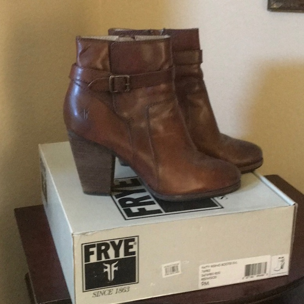 Frye Patty ankle boots